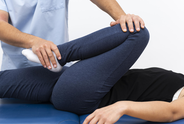 fisioterapia en clinica deportiva en atai sport club. club deportivo bormujos, aljarafe, sevilla