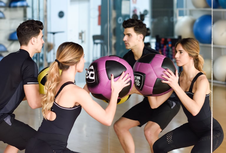 entrenador personal. personal trainer. entrenamiento personalizado en atai sport club. gimnasio. club deportivo. bormujos, aljarafe, sevilla